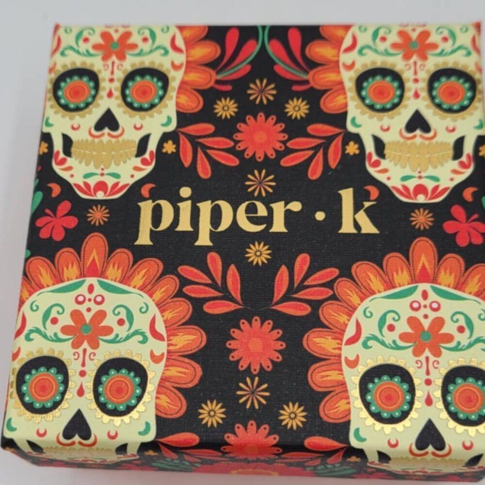 Piper K Pink Spider Stud Earrings NWT!  NEW!  HALLOWEEN - Picture 2 of 5